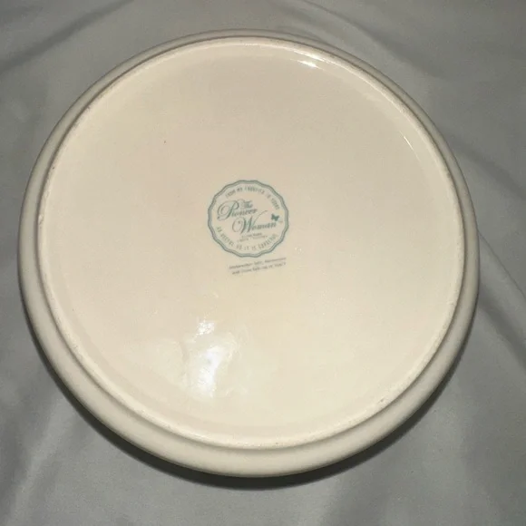 The Pioneer Woman Maze Set Of 3 Round Ceramic Nesting Bowls 2 With Lids - Picture 3 of 15